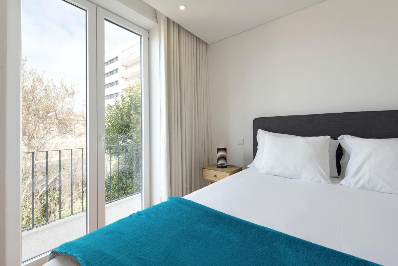 Lovelystay - Central Flat W/ Ac & Balcony Porto Ngoại thất bức ảnh