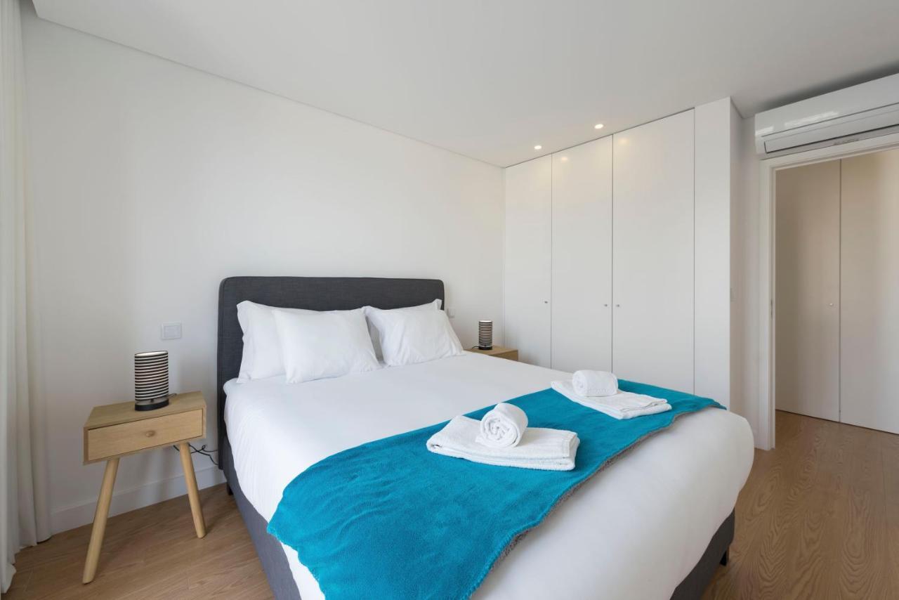 Lovelystay - Central Flat W/ Ac & Balcony Porto Ngoại thất bức ảnh