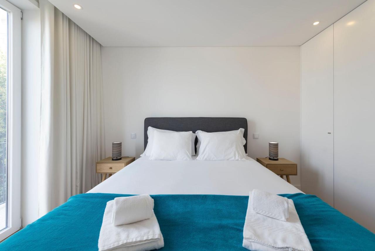 Lovelystay - Central Flat W/ Ac & Balcony Porto Ngoại thất bức ảnh