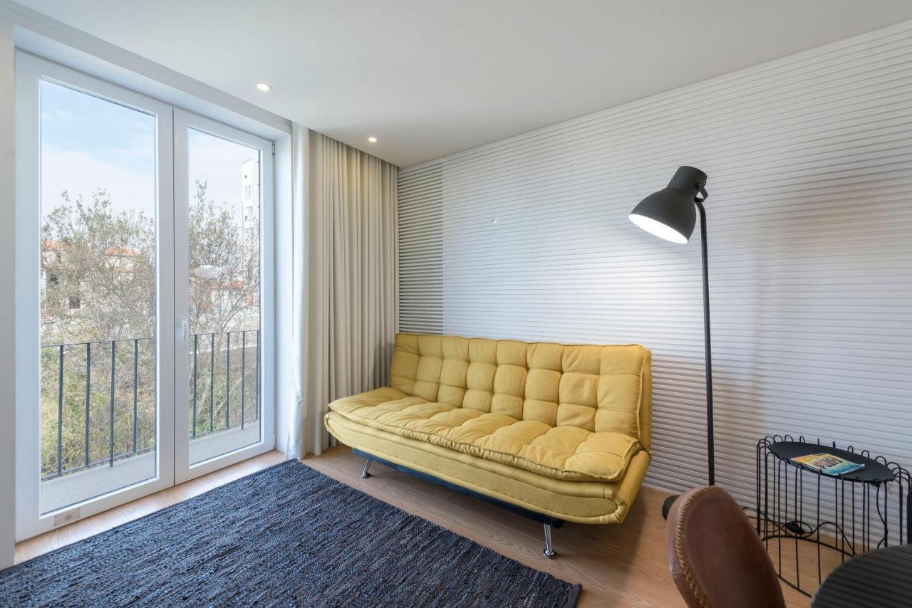 Lovelystay - Central Flat W/ Ac & Balcony Porto Ngoại thất bức ảnh